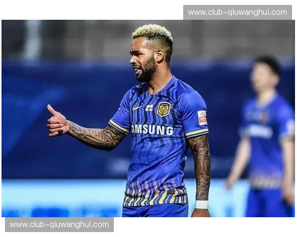 绿茵激战，荣耀对决：重温上港vs苏宁经典视频，点燃激情！